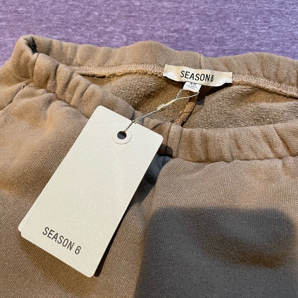 Yeezy season 6 sweatpants xs new with tags